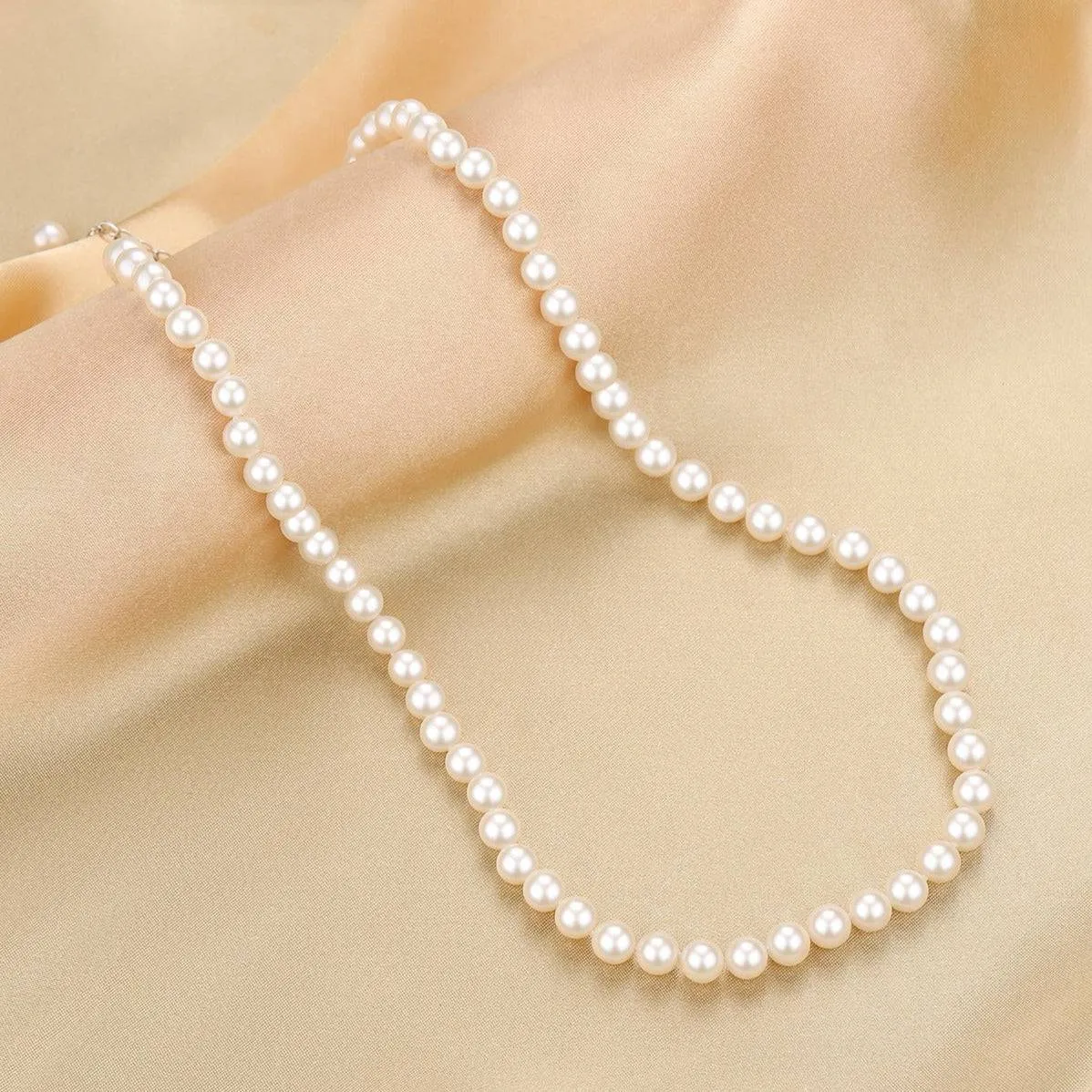 6-7mm White Freshwater Versa Pearl Necklace