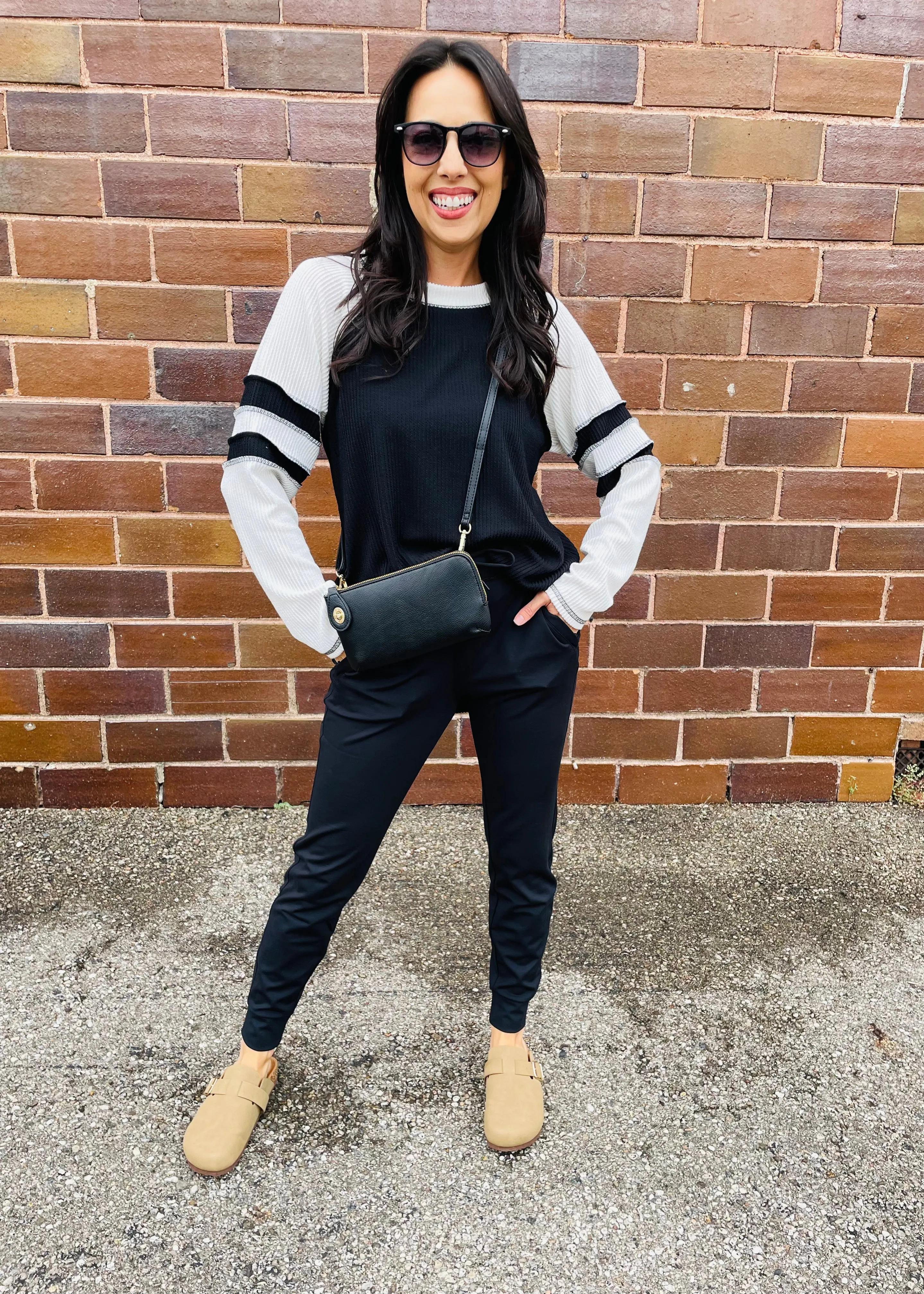 BLACK VARSITY OVERSIZED RIBBED TOP