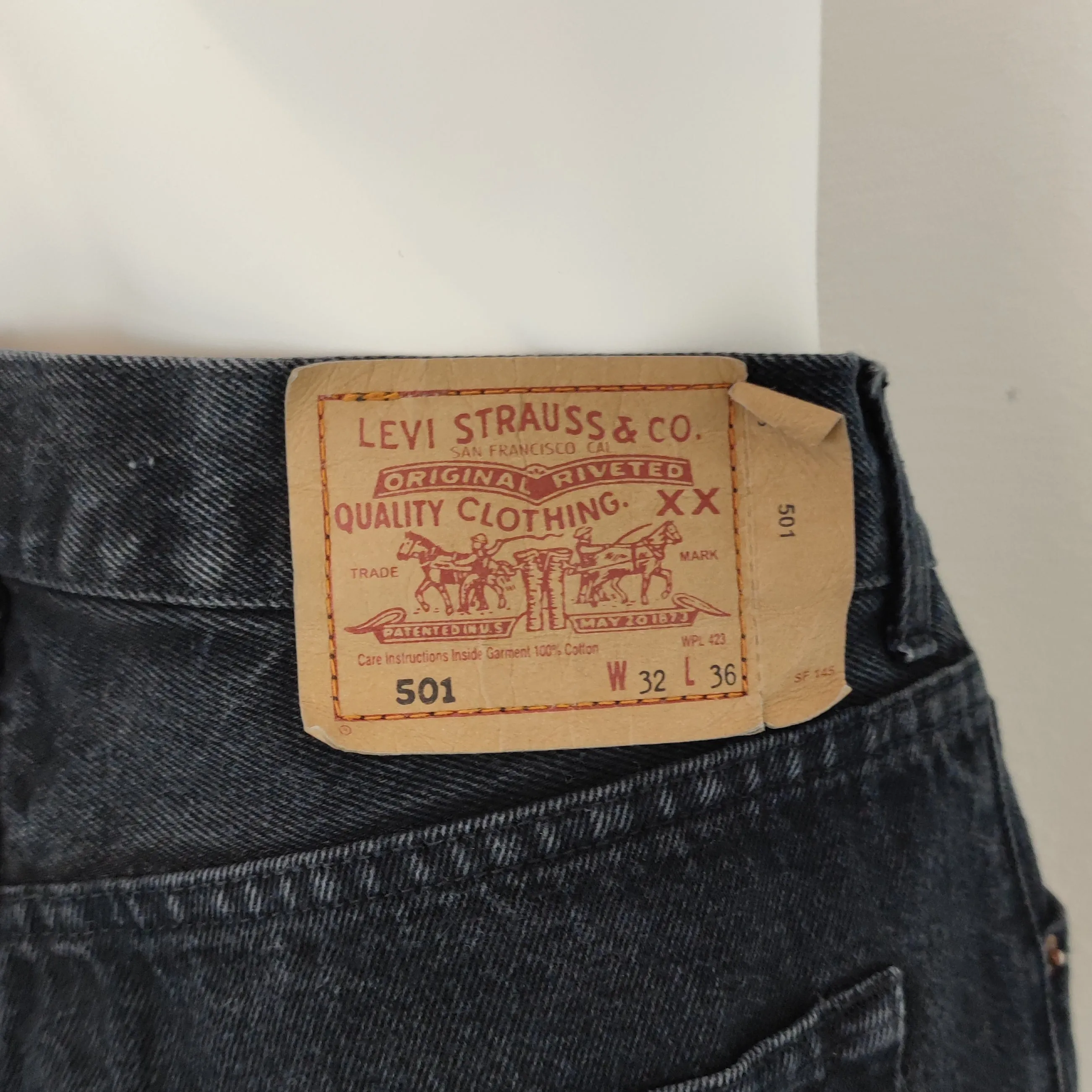 Jeans Levi's 501 nero slavato