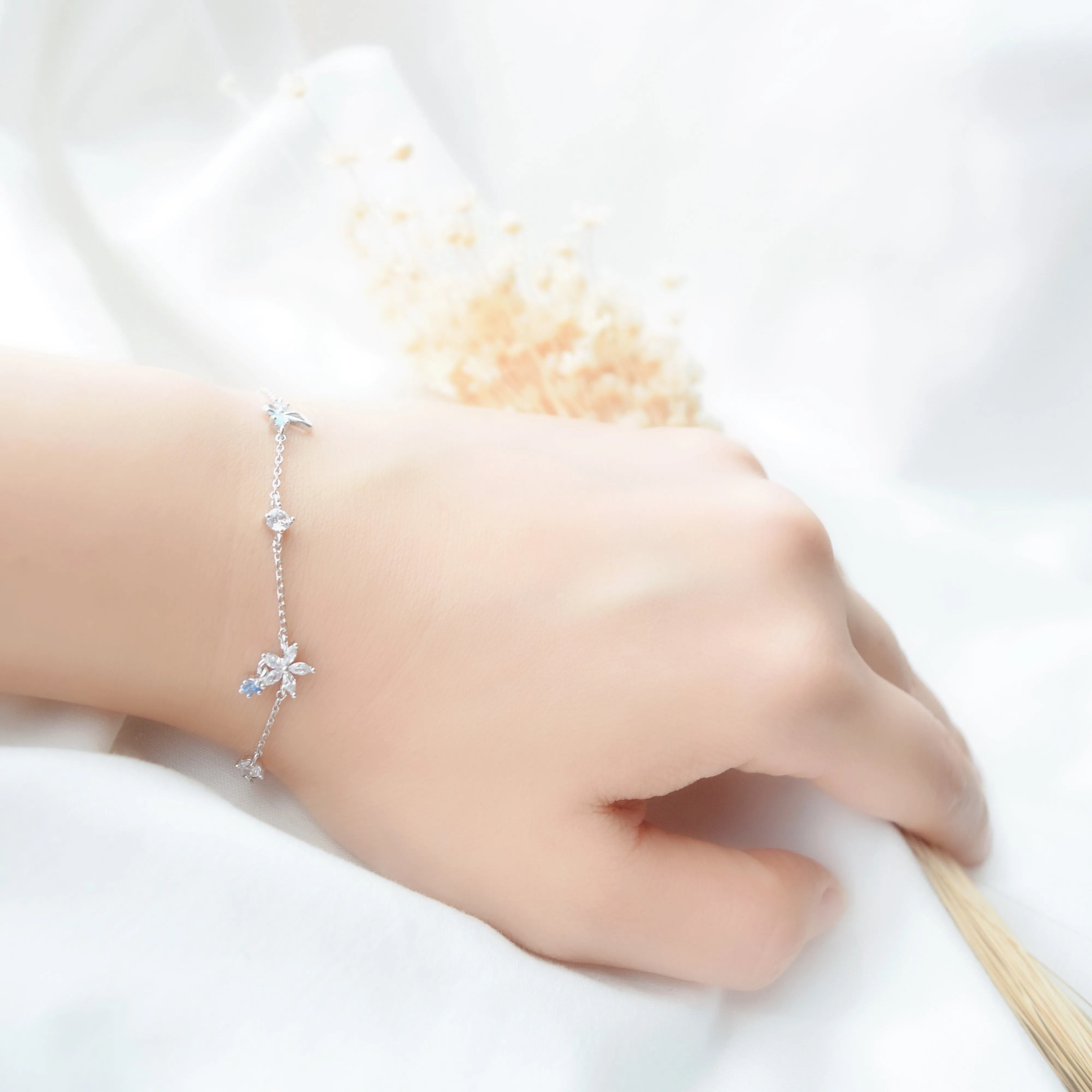 Silver Daffodil Bracelet