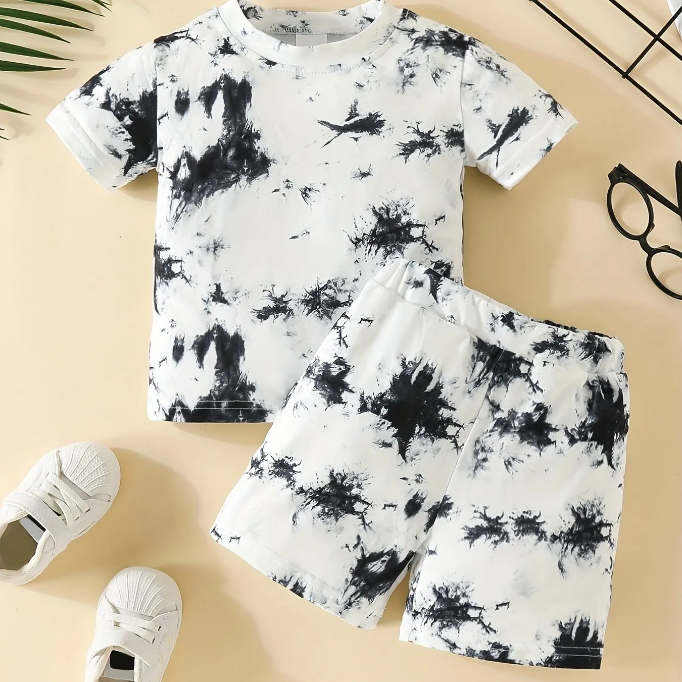 Trendy Tie Dye Tshirt  Shorts Set for BabiesToddlers