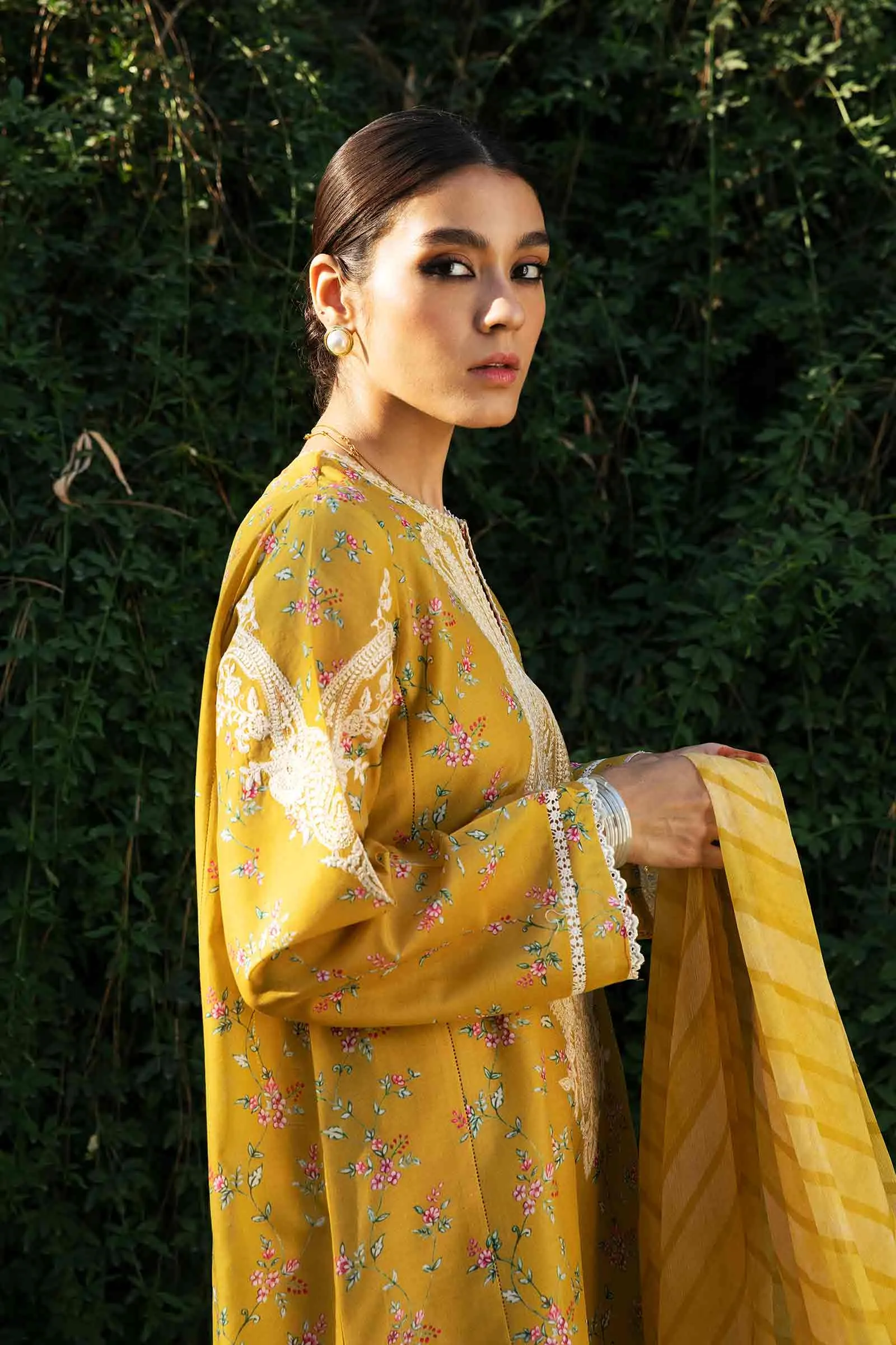 Zara Shahjahan Coco Eid Lawn Collection 2022 – ZCE22-3A
