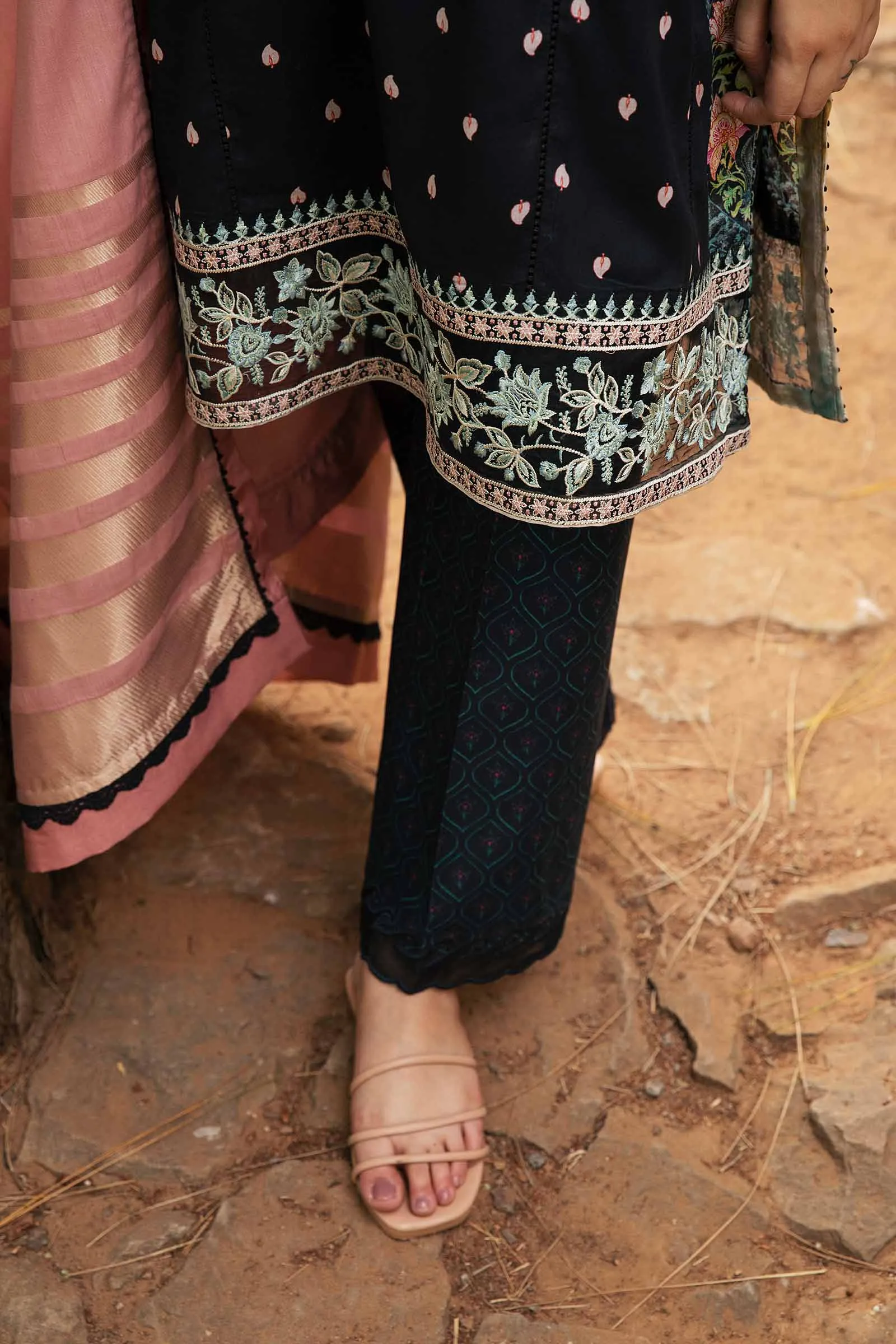 Zara Shahjahan Coco Eid Lawn Collection 2022 – ZCE22-5B