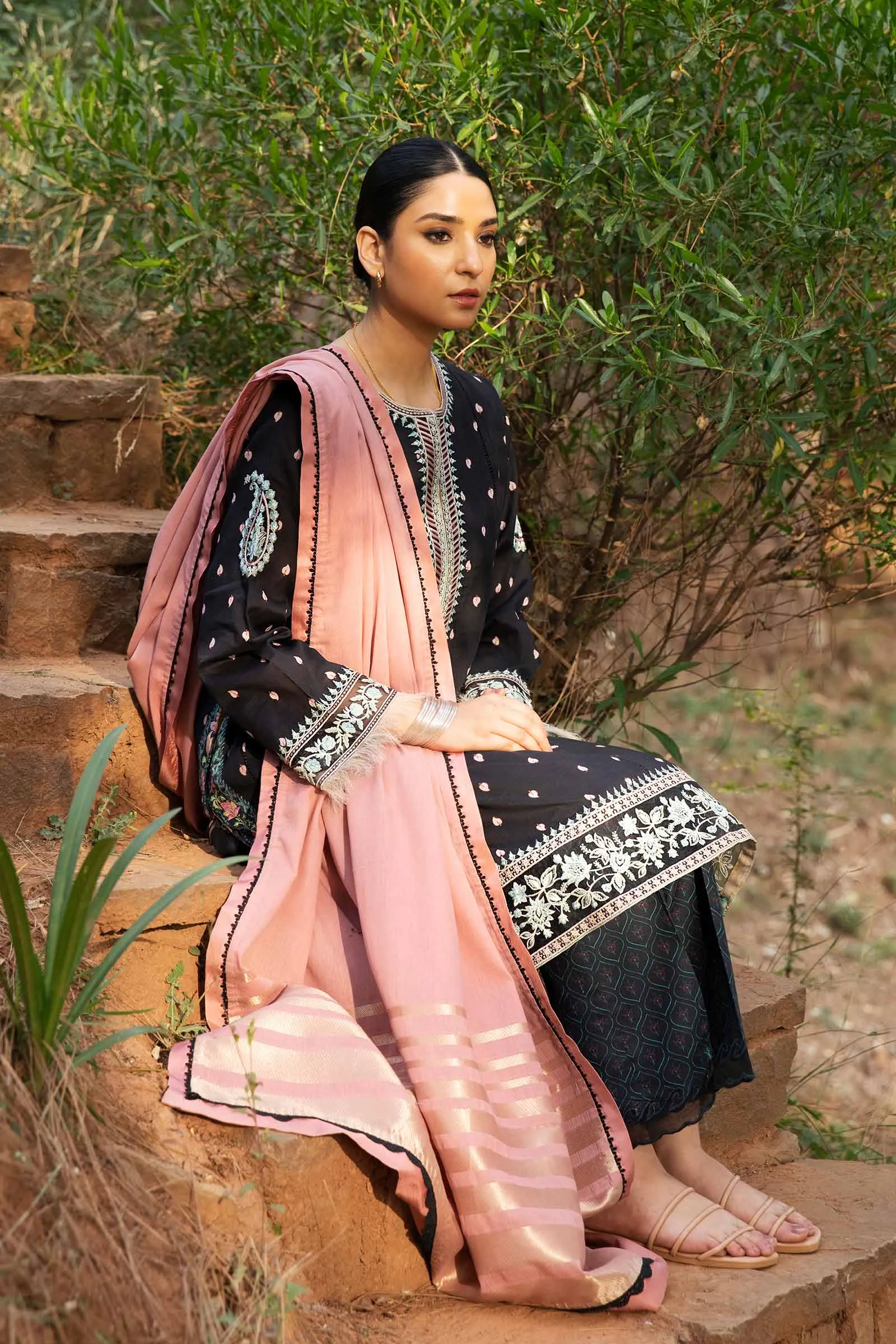 Zara Shahjahan Coco Eid Lawn Collection 2022 – ZCE22-5B