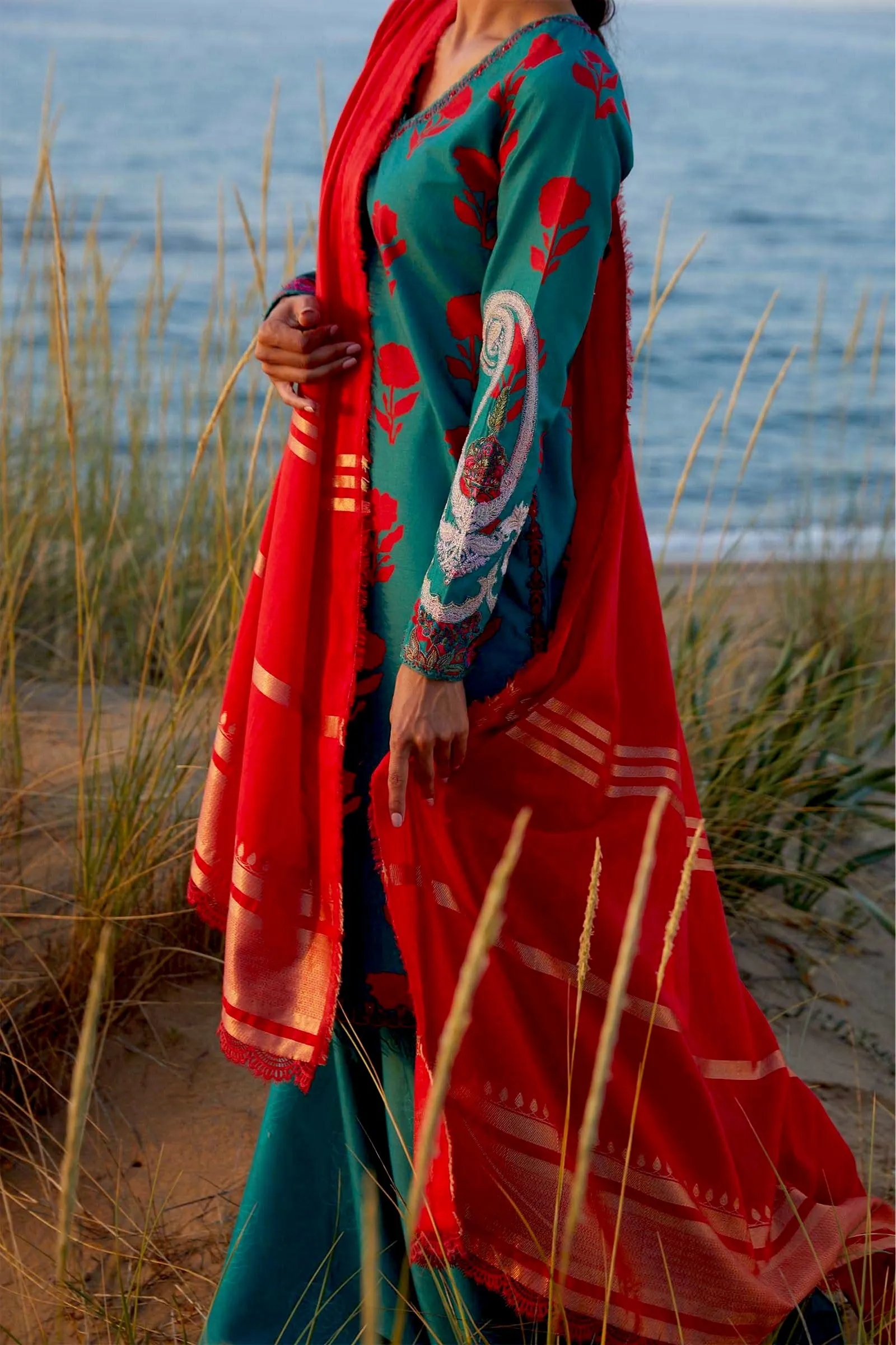 Zara Shahjahan Coco Luxury Lawn Collection 2021 – ZCE21-2B