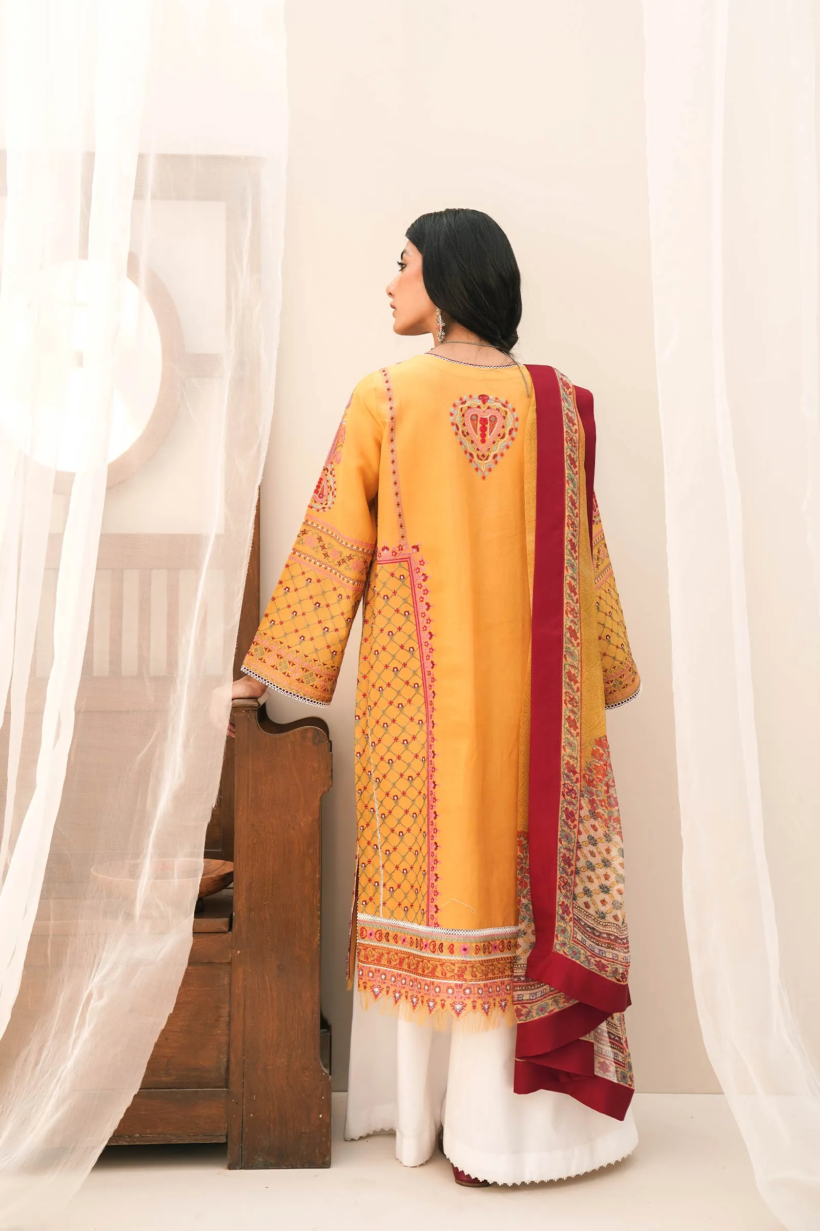 Zara Shahjahan Luxury Eid Lawn Collection – Abroo-A