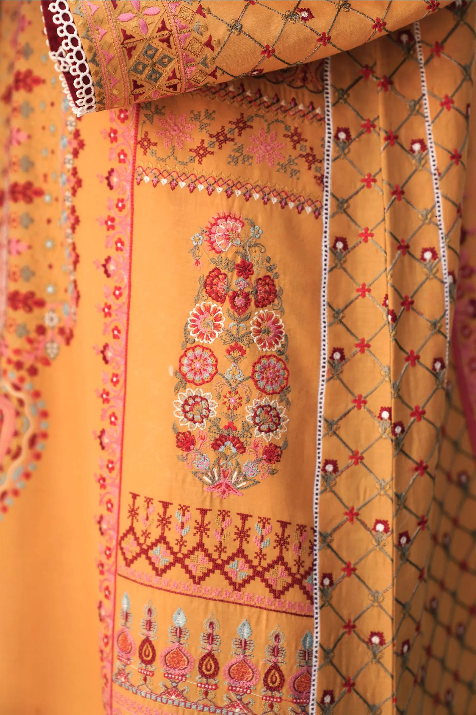 Zara Shahjahan Luxury Eid Lawn Collection – Abroo-A